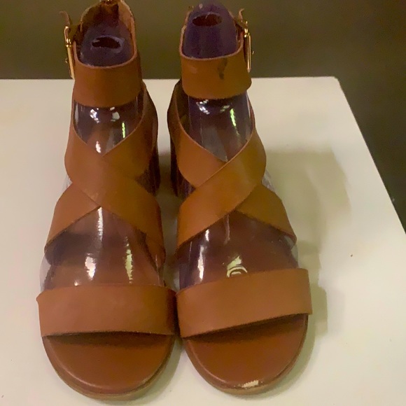 Steve Madden Shoes - STEVE MADDEN